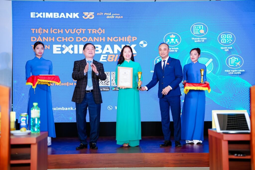 Giải Pháp Eximbank Ebiz tháng lớn tại I4.0 Awards Việt Nam 2024